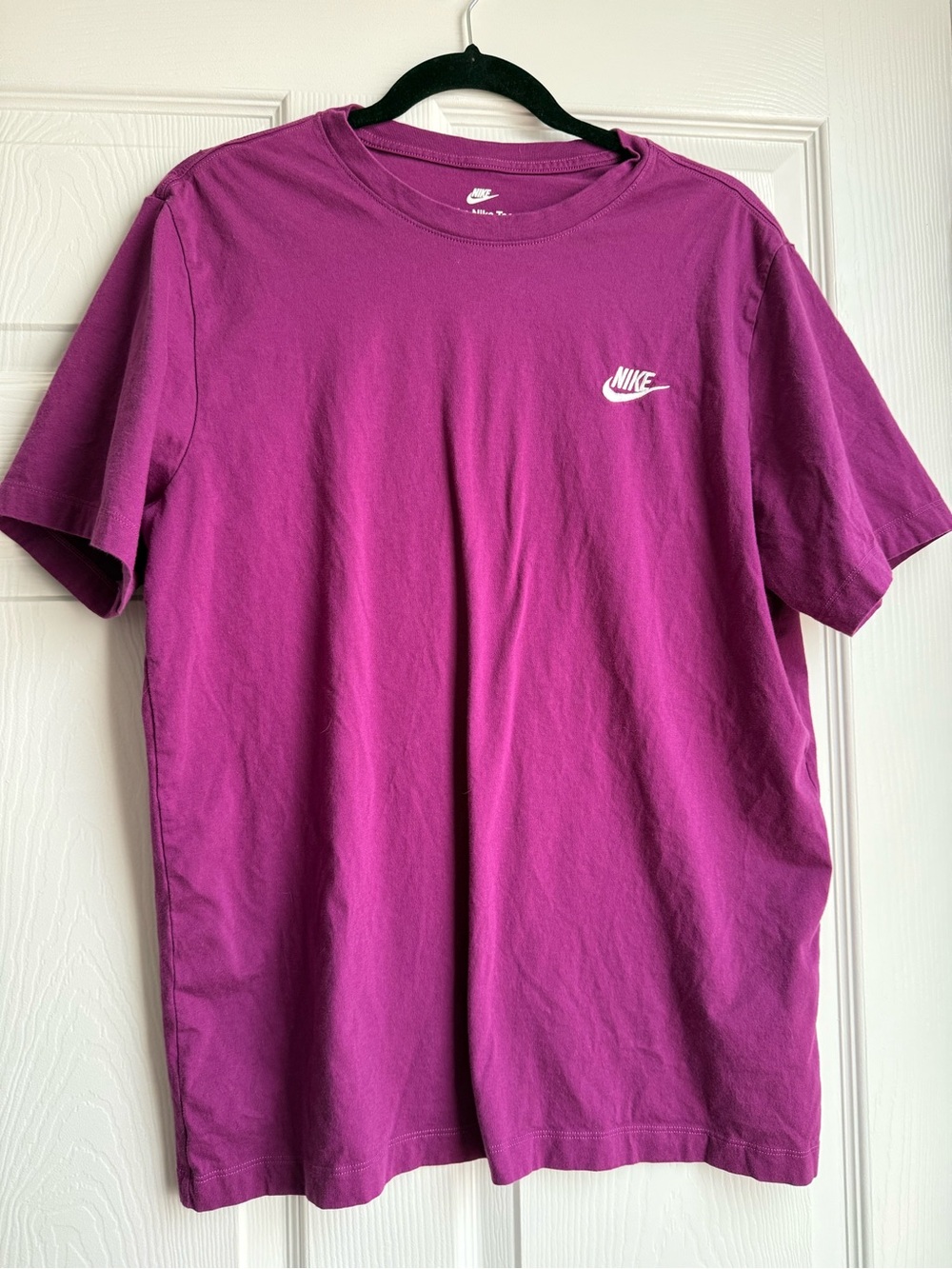Nike Men's Deep Magenta Crewneck T-Shirt